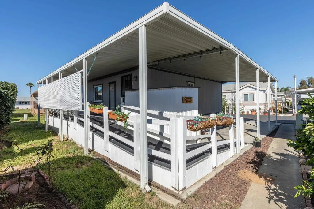 https://cdn.realtyfeed.com/cdn/127/306671866/7d735c68c6a3441502ec54df1671acc9.webp
