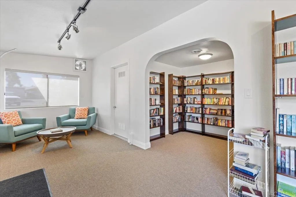 https://cdn.realtyfeed.com/cdn/127/306671866/df523d83d0c0c977d5e9d9806a6255fc.webp