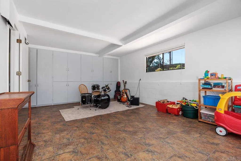 https://cdn.realtyfeed.com/cdn/127/306671875/7445f618d85621421d2e82da5f4ef81a.webp