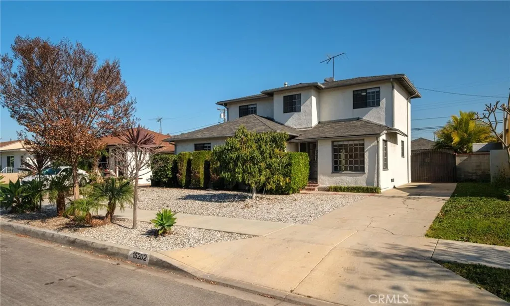 Lawndale, CA 90260