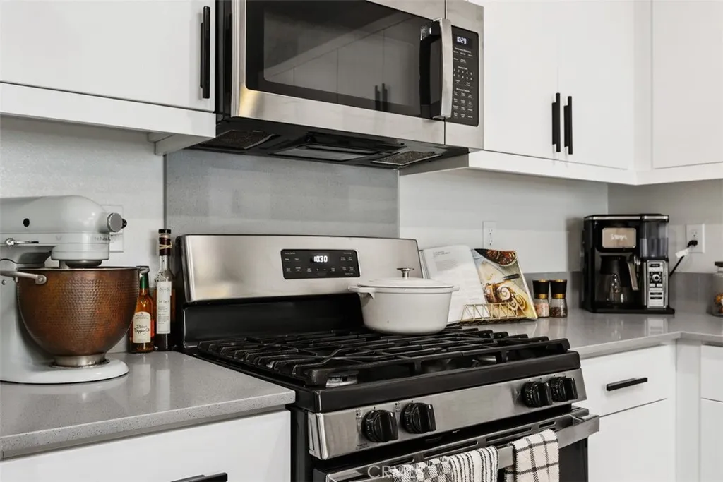 Photo #12: OC26061317 Listing: Photo #12
