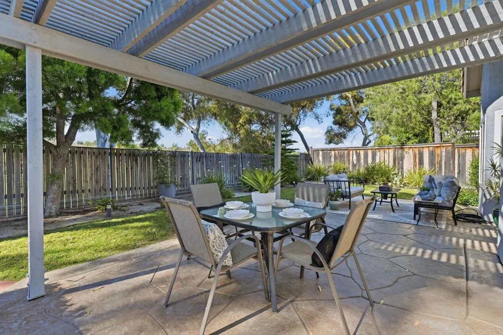 https://cdn.realtyfeed.com/cdn/127/306671897/99d1054c4bc5fcf57708393c20b7363d.webp