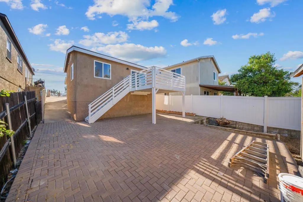 https://cdn.realtyfeed.com/cdn/127/306671932/243371b2acbc8cd5b7a546570691a235.webp