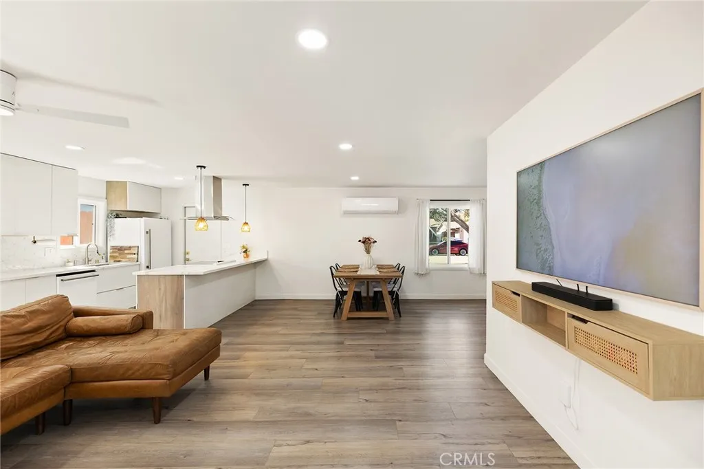 https://cdn.realtyfeed.com/cdn/127/306671949/a39f9d91a13294cfd4149534226ded49.webp