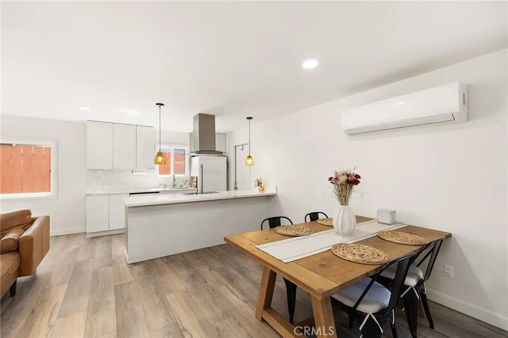 https://cdn.realtyfeed.com/cdn/127/306671949/cdecfb071891c2dc2561bb3fc24a585e.webp