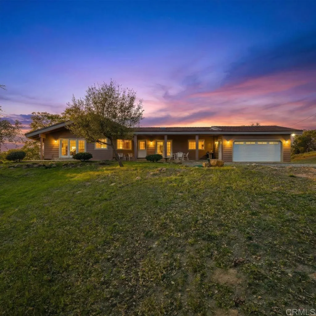https://cdn.realtyfeed.com/cdn/127/306672026/985c826ce999ef167d8f7caf8fb9f713.webp
