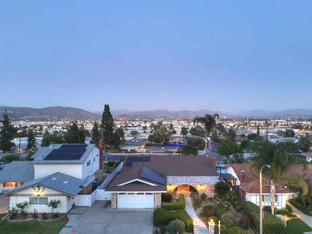 https://cdn.realtyfeed.com/cdn/127/306672085/9177f5469d2ab160005c5c28eb6628af.webp