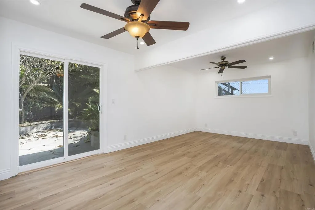 https://cdn.realtyfeed.com/cdn/127/306672189/75f033b9074433aa6804db4c41b742c1.webp