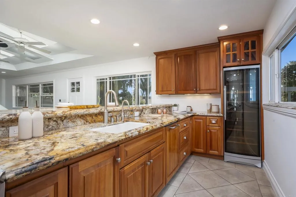 https://cdn.realtyfeed.com/cdn/127/306672189/c69784a33f8ac957f3ce9f9c79aa8017.webp