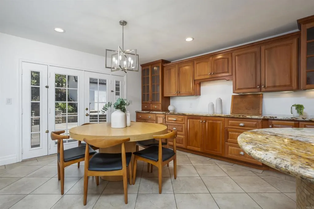 https://cdn.realtyfeed.com/cdn/127/306672189/d1b0c96cb78d9fb5c428d33565b6c799.webp