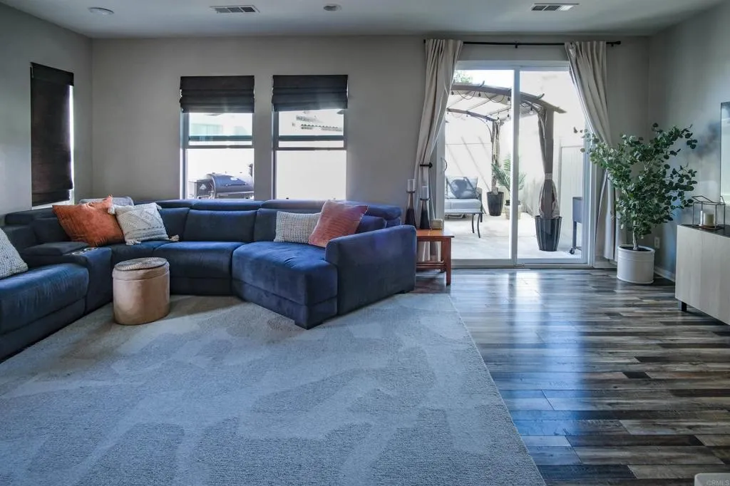 Photo #3: PTP2602169 Listing: Photo #3