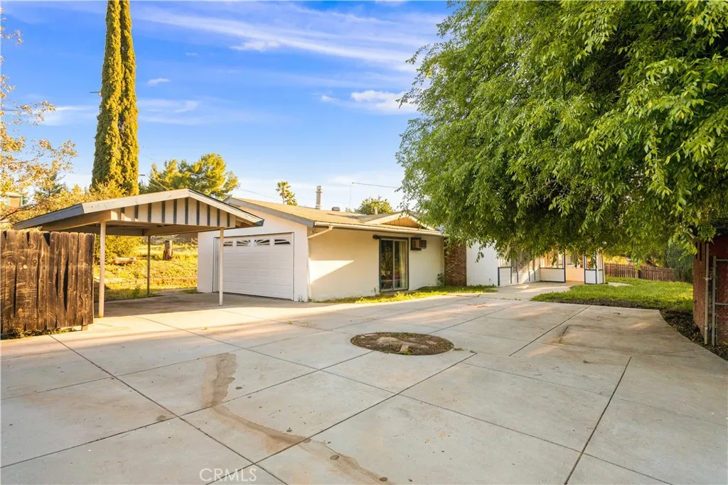 https://cdn.realtyfeed.com/cdn/127/306672195/3a3774a4cda34bfae66b25326605cc33.webp