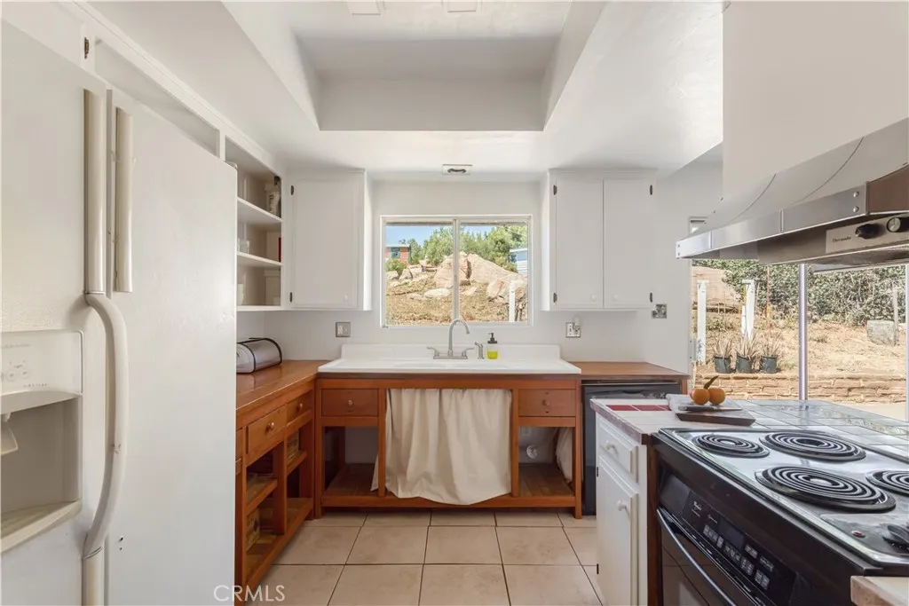 https://cdn.realtyfeed.com/cdn/127/306672195/50b2429532cccdfb7ee10267431f8286.webp