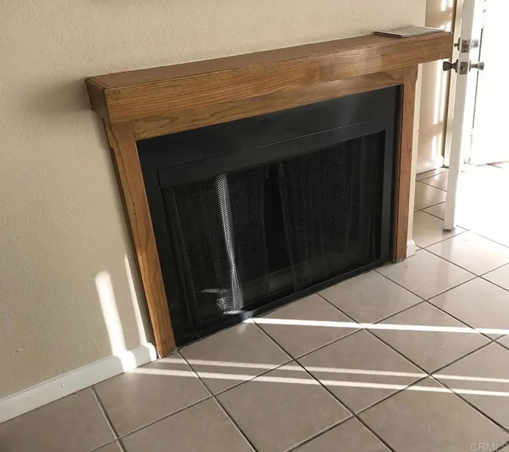 https://cdn.realtyfeed.com/cdn/127/306672259/abf5ec75593038f94425f5f98333e6c7.webp