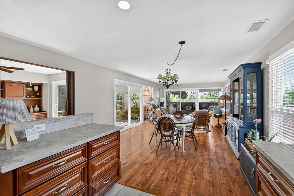 https://cdn.realtyfeed.com/cdn/127/306672298/09c3a1f8f50aec66321432355990394d.webp