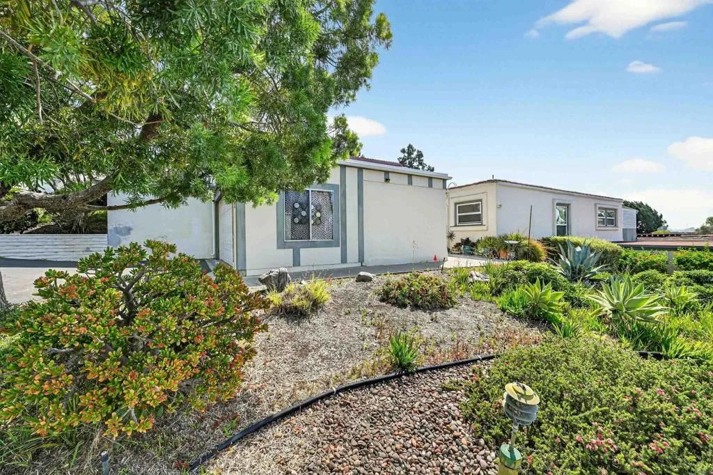 https://cdn.realtyfeed.com/cdn/127/306672298/3b2932108c000d20f9f3208cb8e1b234.webp
