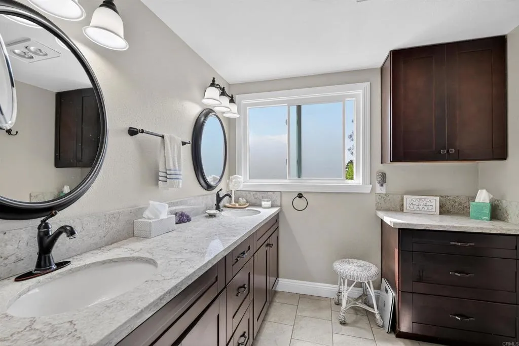 https://cdn.realtyfeed.com/cdn/127/306672298/ccbd448eb0ace01e6827c1d421262f2d.webp