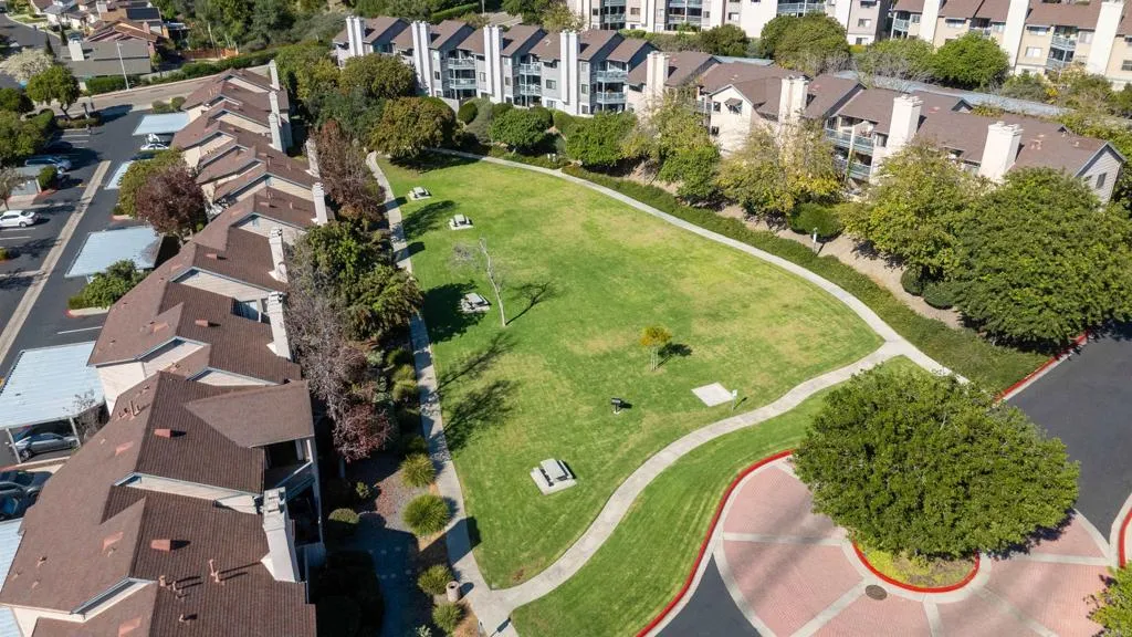 https://cdn.realtyfeed.com/cdn/127/306672343/3c74fe9dc67021aea08eb71b3b78fa73.webp