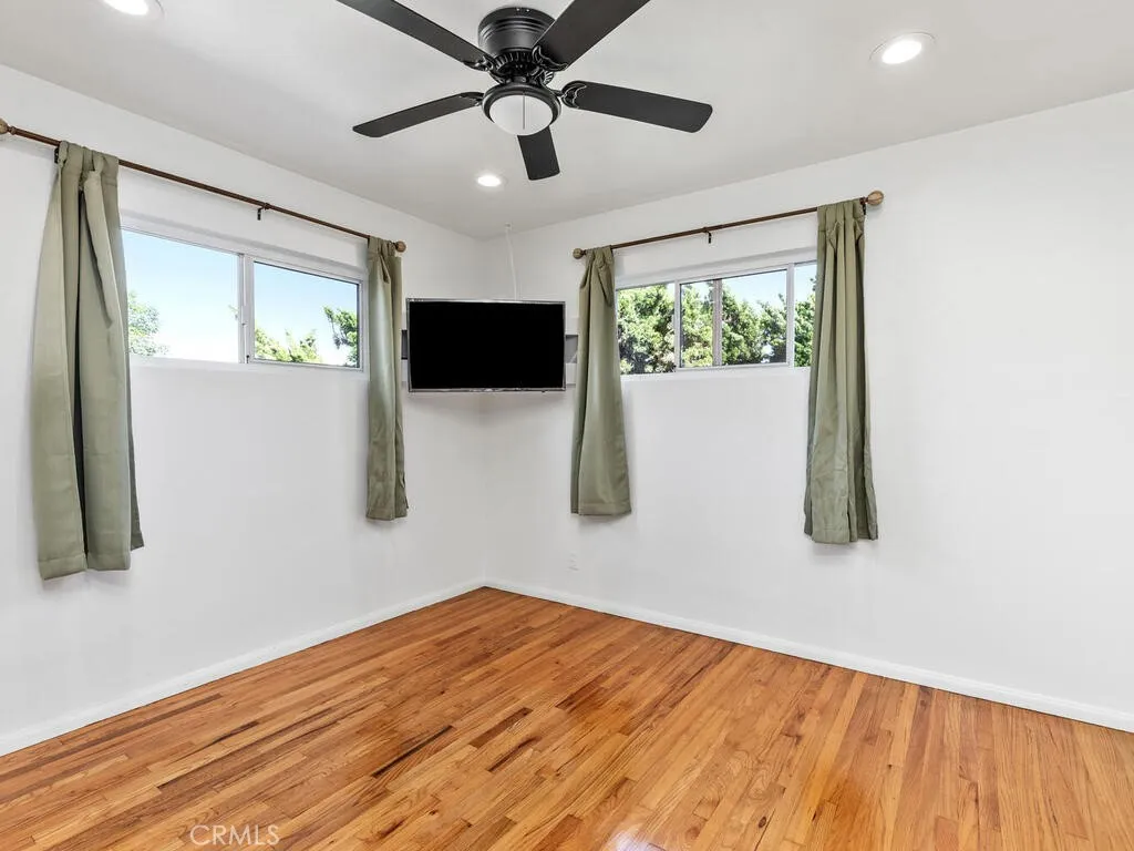 https://cdn.realtyfeed.com/cdn/127/306672451/67afbc460ee675e6e6af303a7fd5b9f8.webp