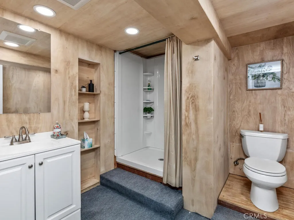 https://cdn.realtyfeed.com/cdn/127/306672451/8300fbb77773c6abcd3332ee38dd4215.webp