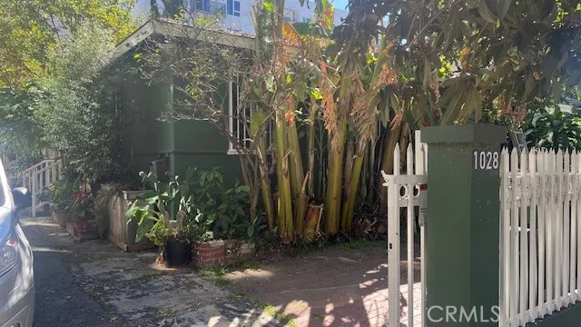 1028 S Kenmore, Los Angeles, CA 90006 - Photo 2 of 3, Los Angeles, CA