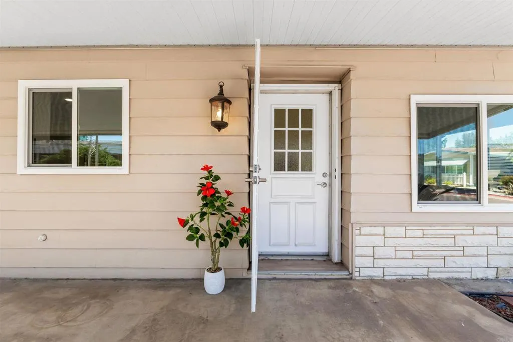 https://cdn.realtyfeed.com/cdn/127/306672571/d35a362d4376ed7ea26915c5221e2899.webp