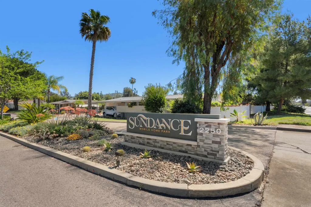 https://cdn.realtyfeed.com/cdn/127/306672571/dc3c49c3fe4fa9ae3c9f8bc9e93cc699.webp