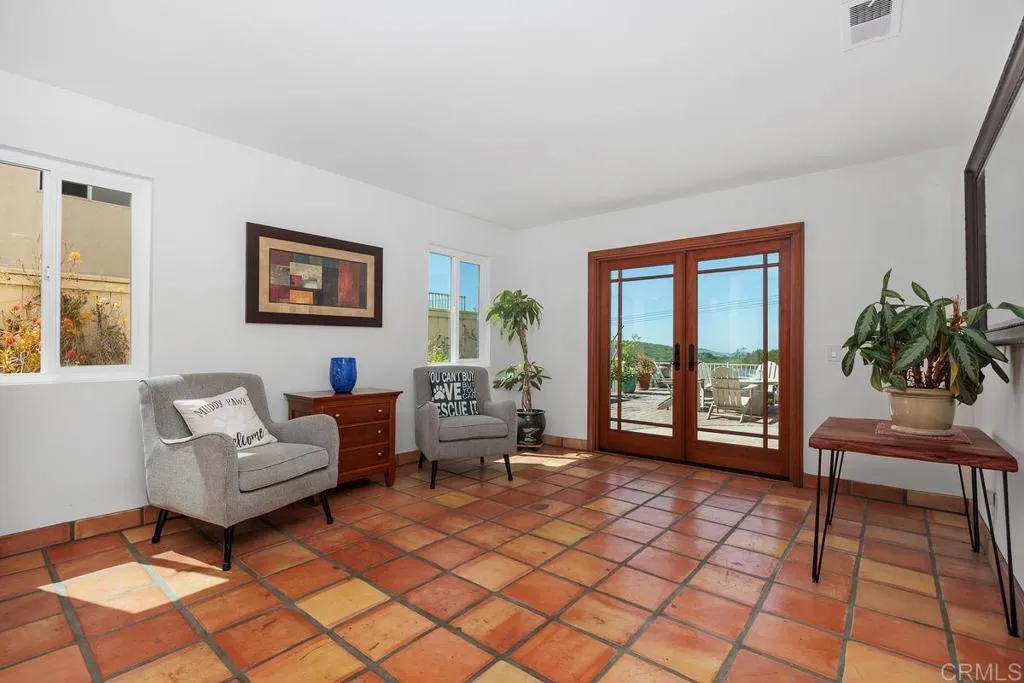 https://cdn.realtyfeed.com/cdn/127/306672577/c7ed329dbd14a18e1c8c3defd7fa0065.webp