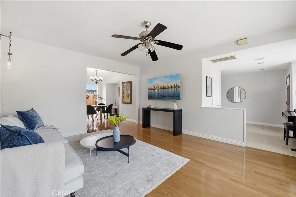 https://cdn.realtyfeed.com/cdn/127/306672600/47cce3414cc33a7d3e334eefbd59745a.webp