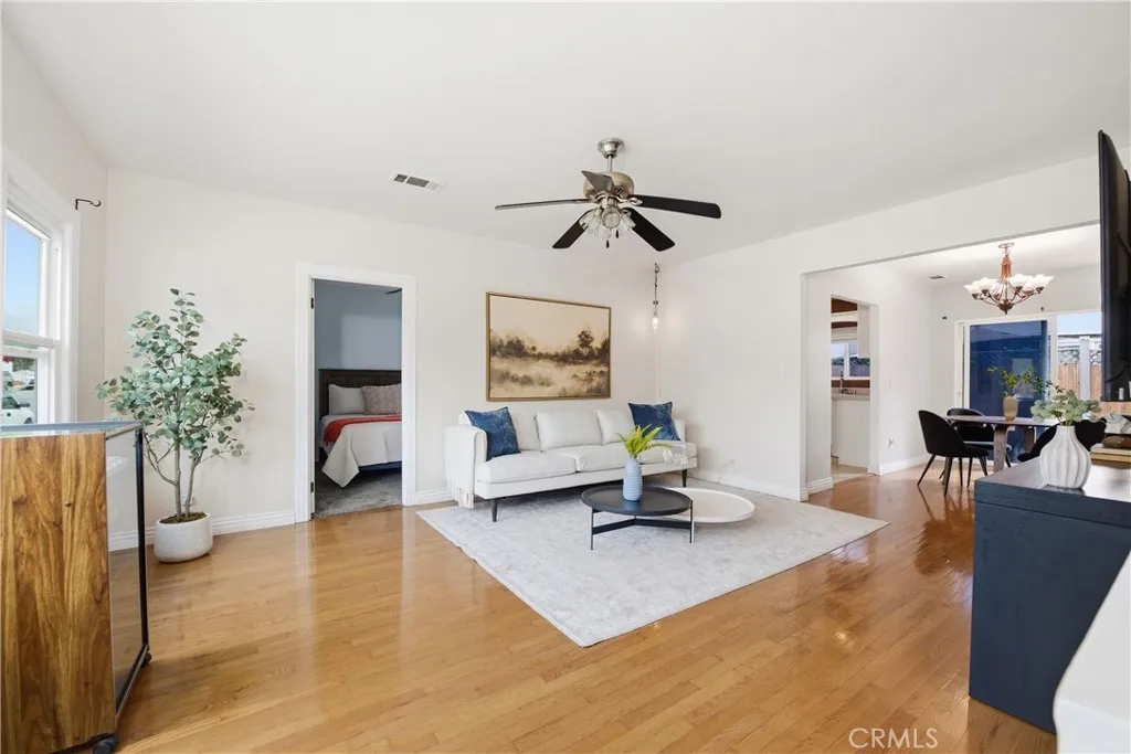 https://cdn.realtyfeed.com/cdn/127/306672600/e89c355b0dacbace2c7fcd769c690404.webp