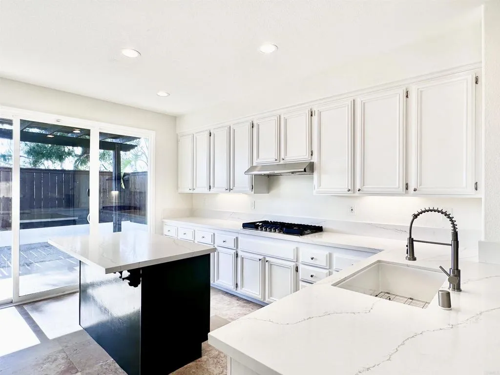 https://cdn.realtyfeed.com/cdn/127/306672605/1d77770303d1ea8ebfa3225d70b4c653.webp