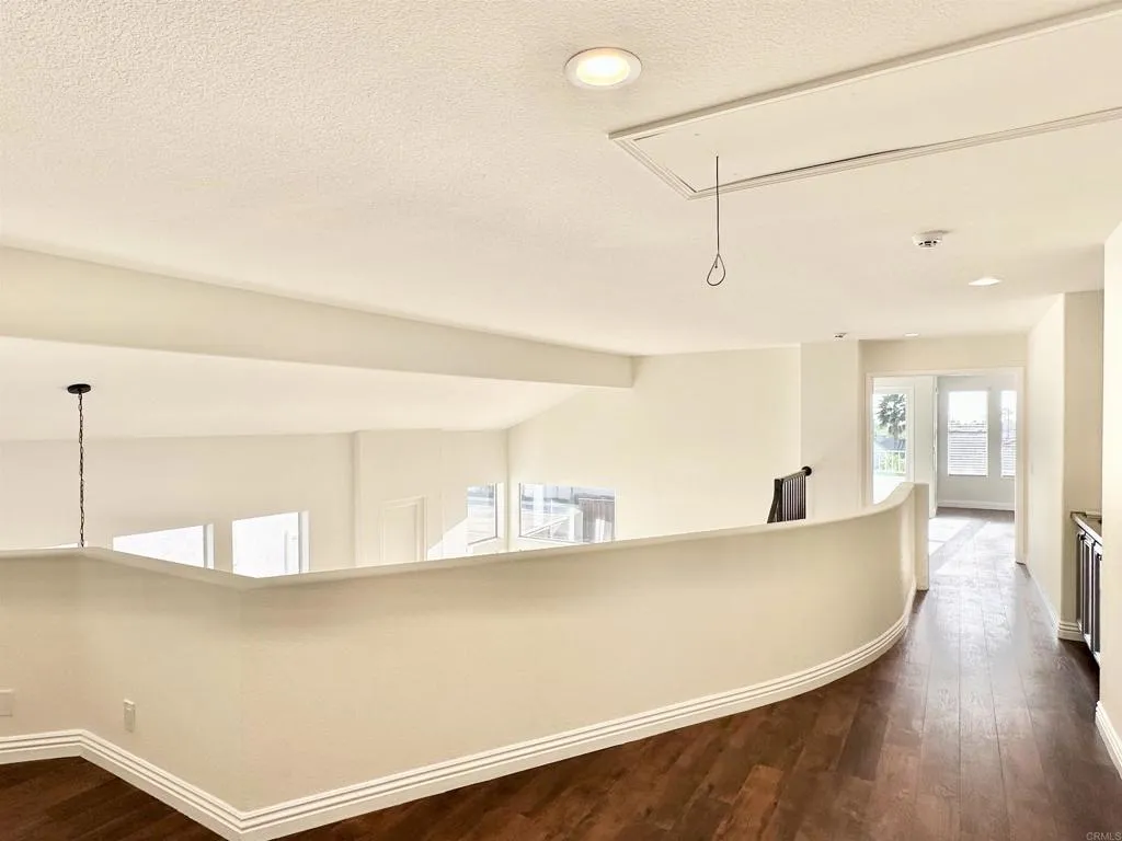 https://cdn.realtyfeed.com/cdn/127/306672605/42ff2f1623d953814257ddad071cd6a1.webp