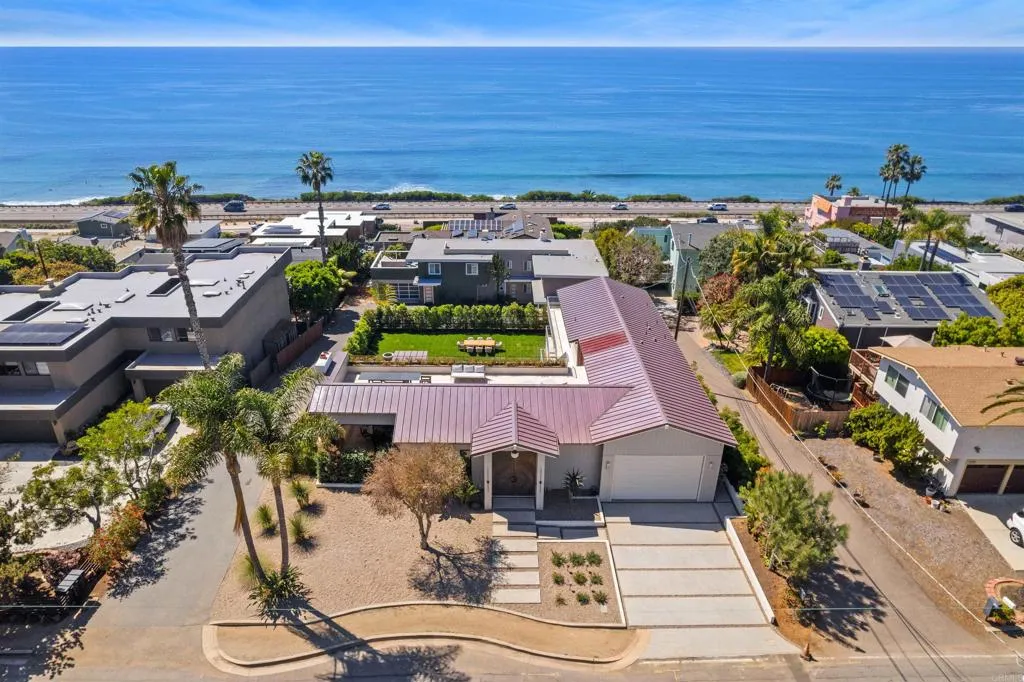 https://cdn.realtyfeed.com/cdn/127/306672633/046e0c752cd553787535c900cf109e82.webp