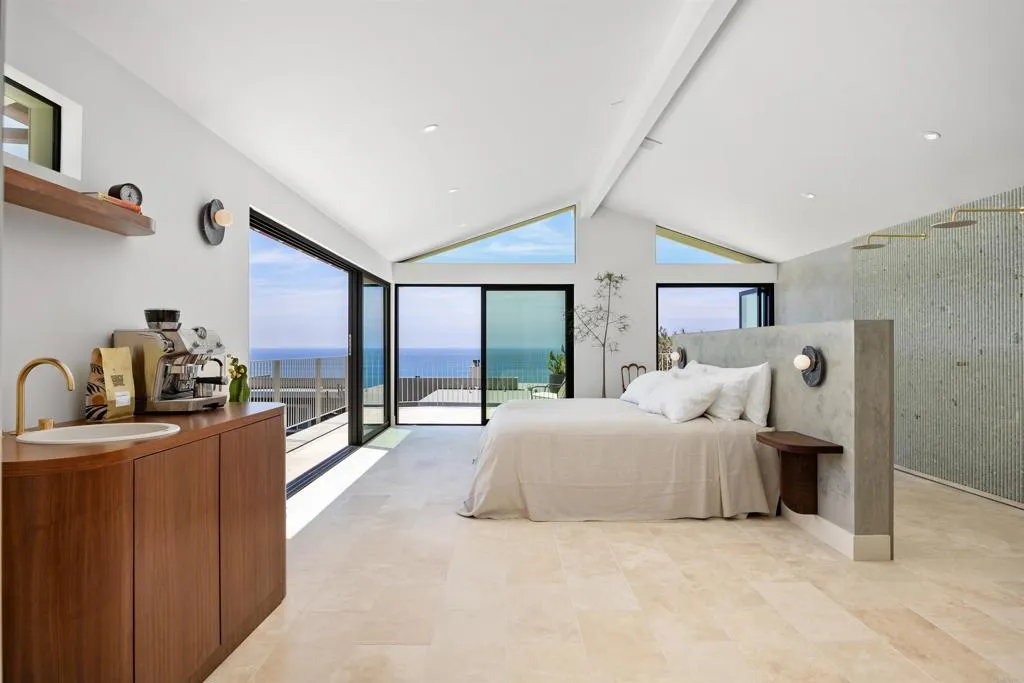 https://cdn.realtyfeed.com/cdn/127/306672633/ad5cc647fdc3da730af7fc1ffab02335.webp