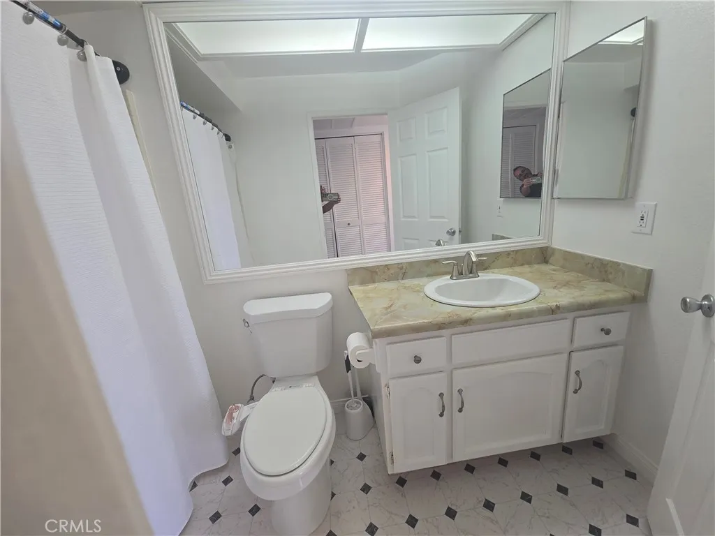 https://cdn.realtyfeed.com/cdn/127/306672639/0ea9094d22d1495d24ffa72e9f217eff.webp