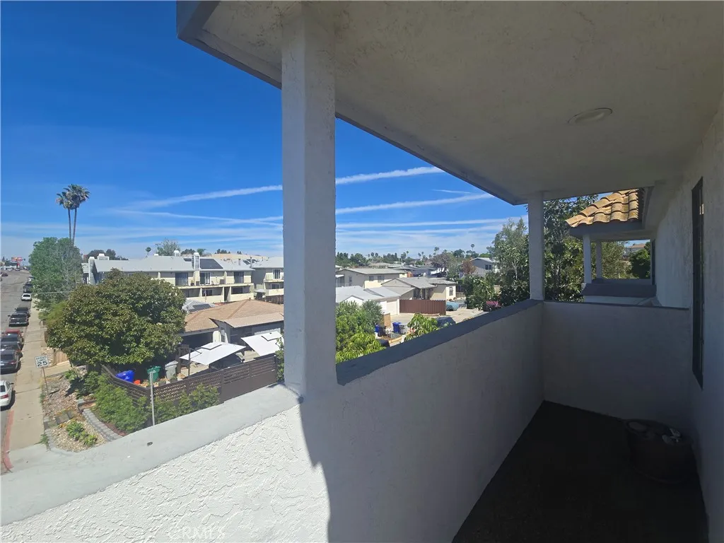 https://cdn.realtyfeed.com/cdn/127/306672639/30e9e65627887a30b4d4d4ccae95fe0d.webp