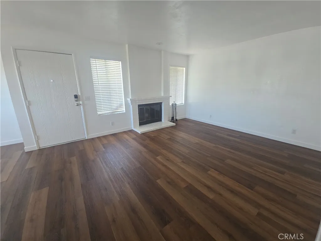 https://cdn.realtyfeed.com/cdn/127/306672639/37d0c93cb0fdb6d9de7da48ba055a447.webp