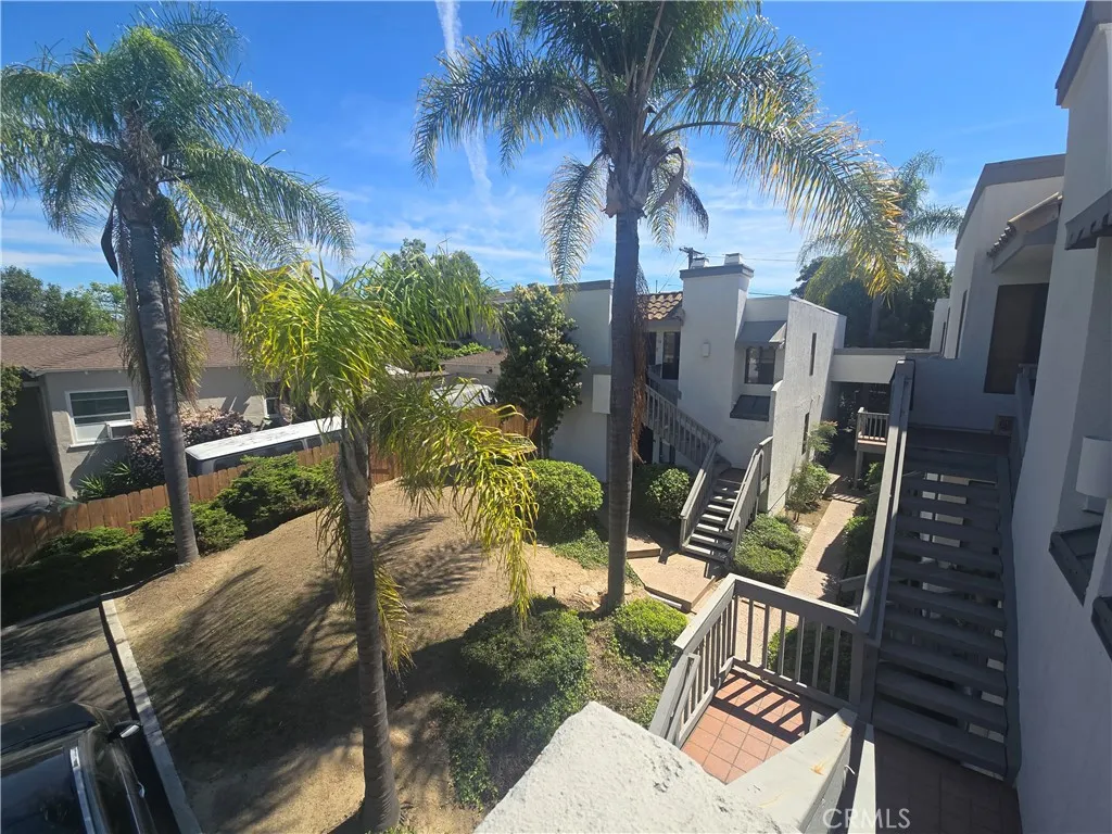 https://cdn.realtyfeed.com/cdn/127/306672639/440a56646adfb90b18e97f7fcd7a7b93.webp