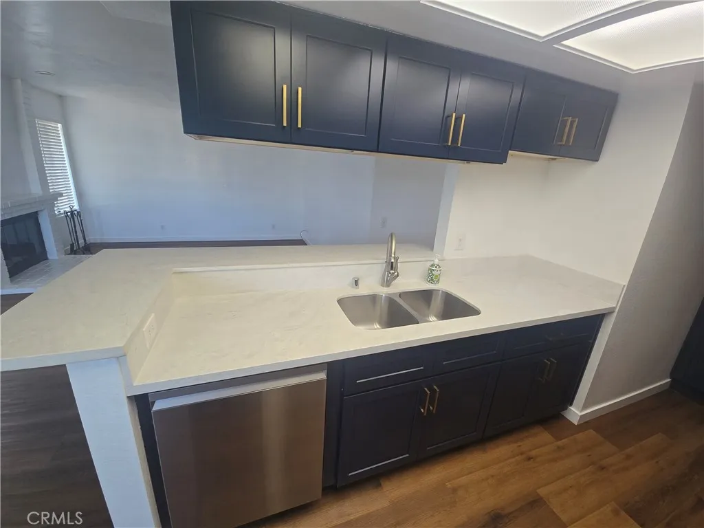 https://cdn.realtyfeed.com/cdn/127/306672639/74d0edd0382b0b1e9c755e601c1dc236.webp