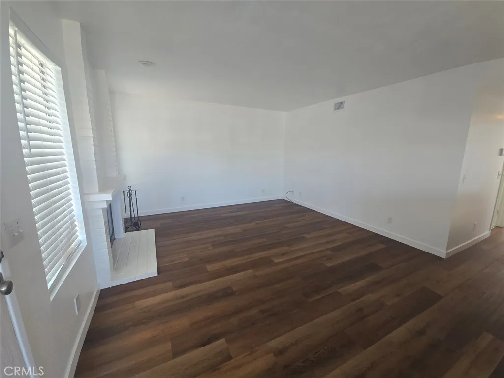 https://cdn.realtyfeed.com/cdn/127/306672639/7f087b5596f2bebf4f5f4201c439ae36.webp