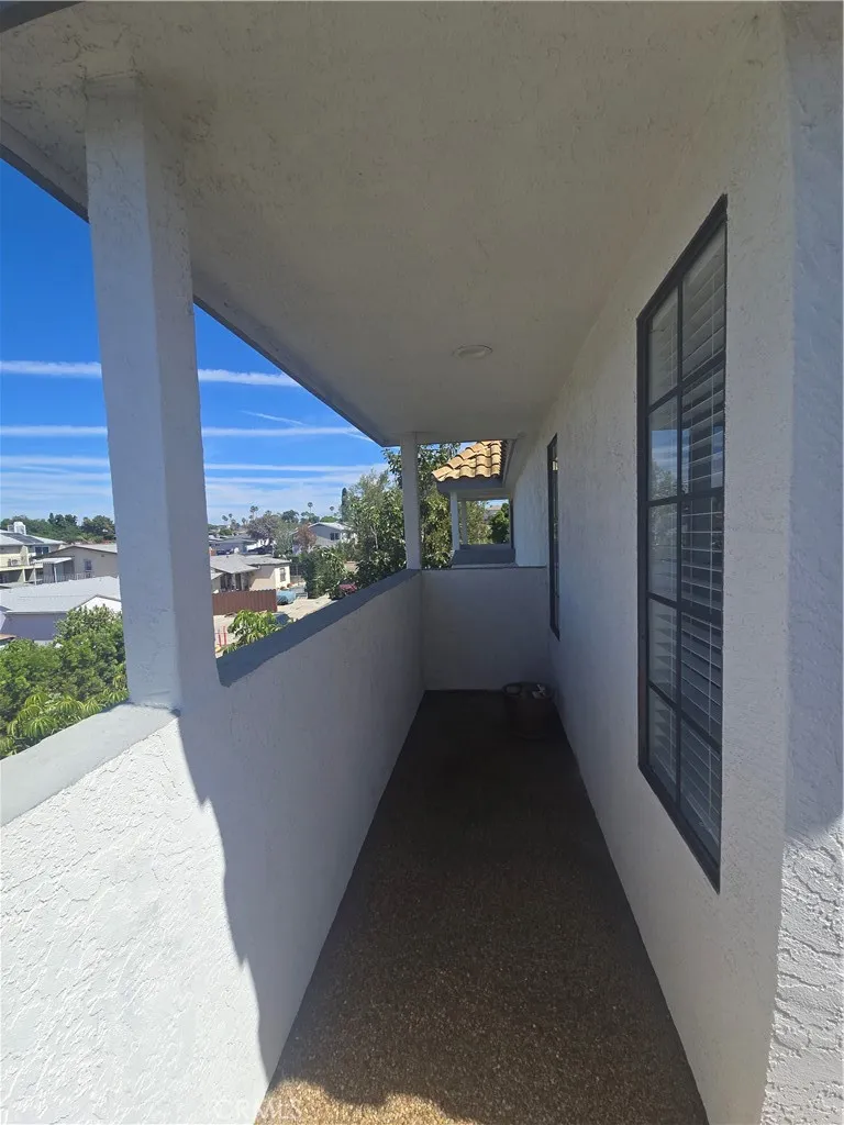 https://cdn.realtyfeed.com/cdn/127/306672639/90d0f22b638c1909b02554678b3e3089.webp