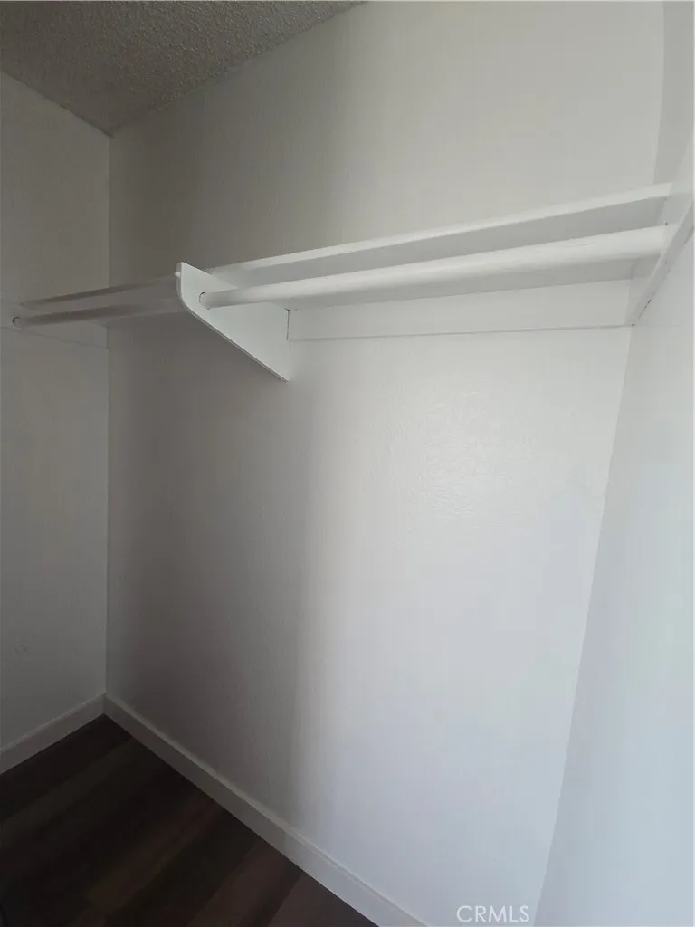 https://cdn.realtyfeed.com/cdn/127/306672639/e6fb4934519fb9e1880eed6abe04c3f0.webp