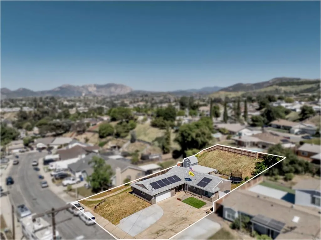 https://cdn.realtyfeed.com/cdn/127/306672722/9e74f2d27243699abdb16e09c1870654.webp