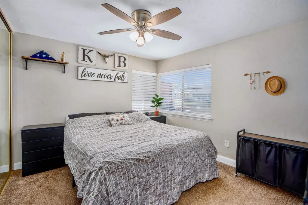 https://cdn.realtyfeed.com/cdn/127/306672722/d9941c1a978e4fde6dc0cb434a15ba63.webp