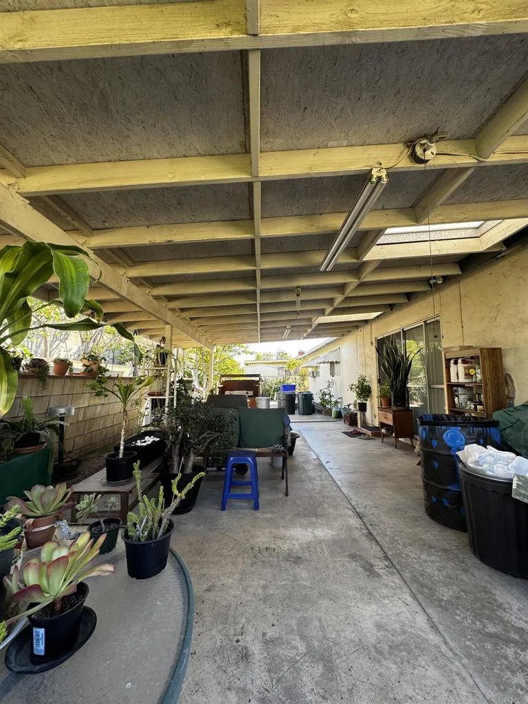 https://cdn.realtyfeed.com/cdn/127/306672735/80e3b90b0aaee8567701f0f38d398640.webp