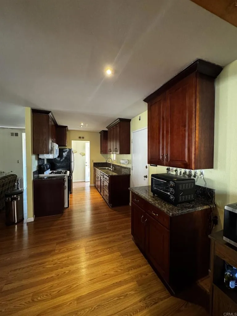 https://cdn.realtyfeed.com/cdn/127/306672735/a18eb1b3f61a39ac3452d108bda23d69.webp
