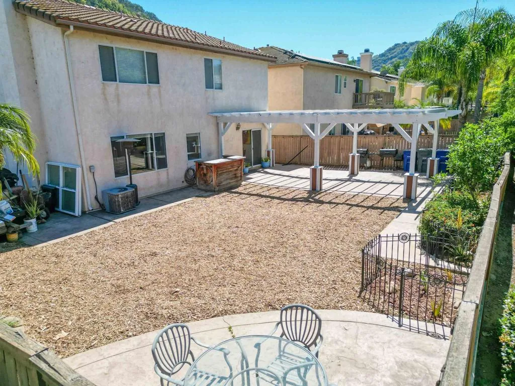 https://cdn.realtyfeed.com/cdn/127/306672757/83d9828617cb93f49cbc08caad1607e2.webp