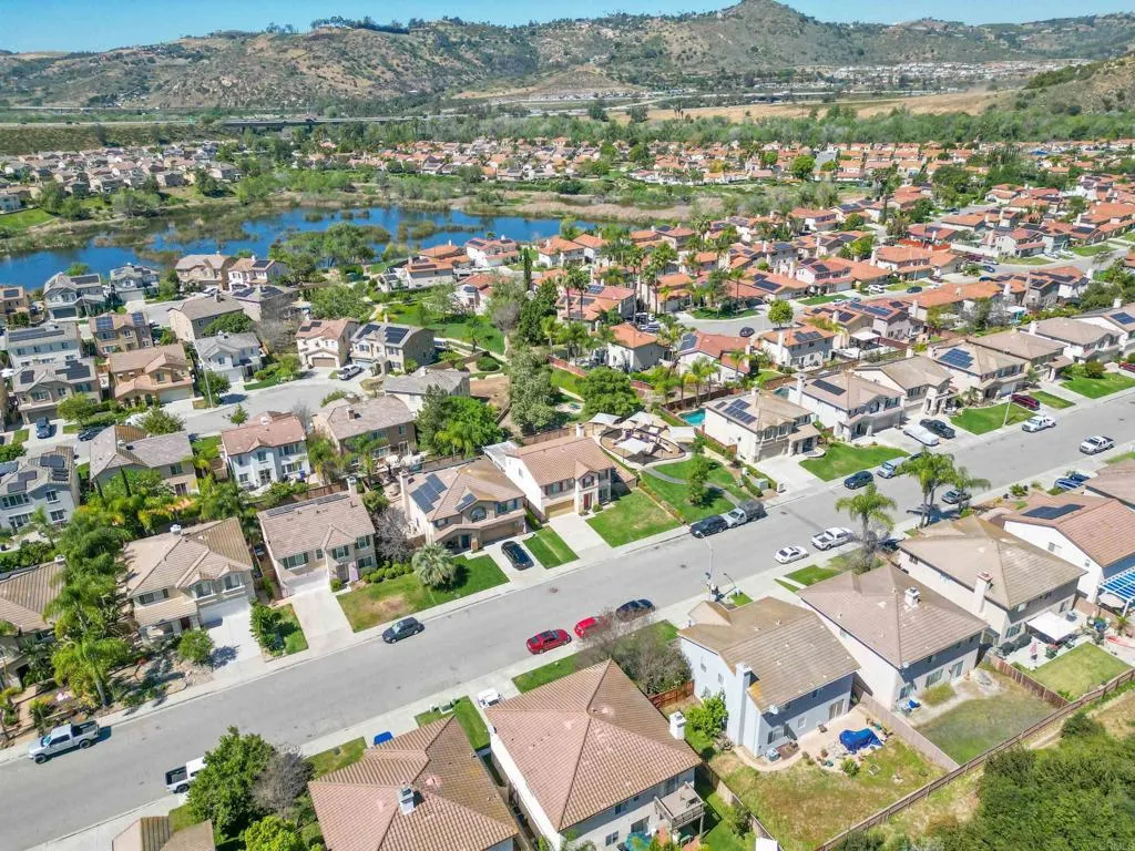 https://cdn.realtyfeed.com/cdn/127/306672757/9a00d0e098fa7cef1e6e59b985fefa13.webp