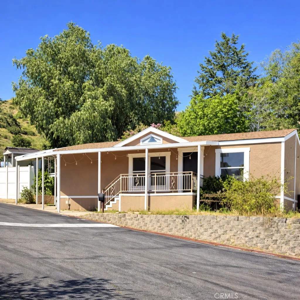 30000 Hasley Canyon Unit 31, Castaic, CA 91384 - Main photo, Castaic, CA