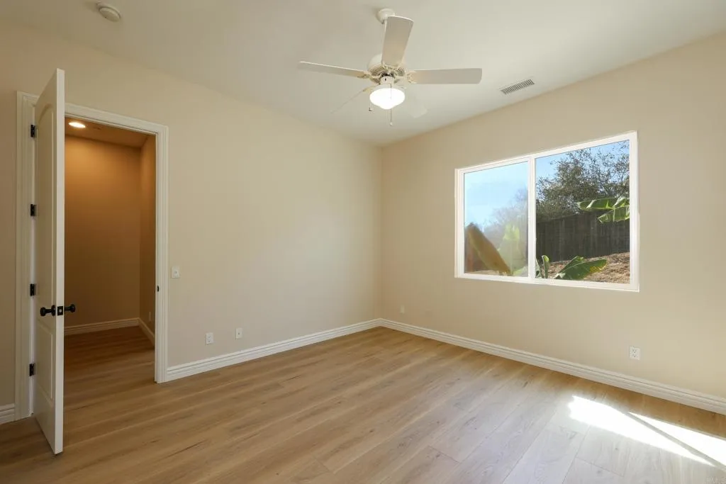 https://cdn.realtyfeed.com/cdn/127/306672801/1e7b8970273fcfbc49d6cdc435f6917d.webp